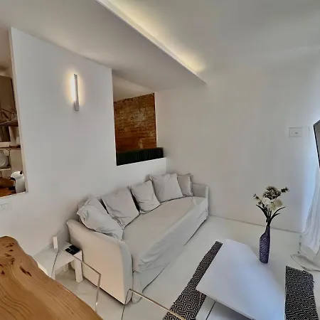 {luxury & Netflix} Piazza Vittoria Apartment Brescia